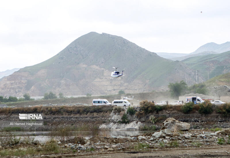К месту жесткой посадки вертолета Ибрахима Раиси направлены более 20 спасательных групп