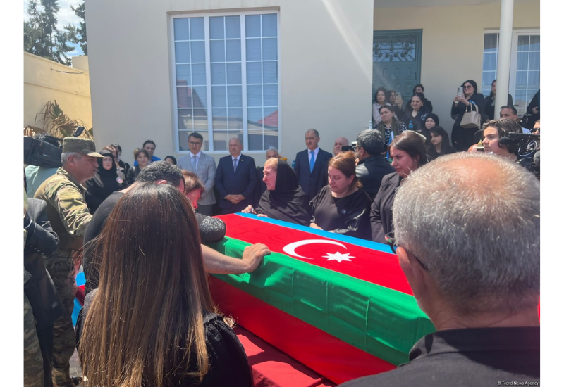 В Сураханском районе Баку проходит церемония прощания с шехидом I Карабахской войны