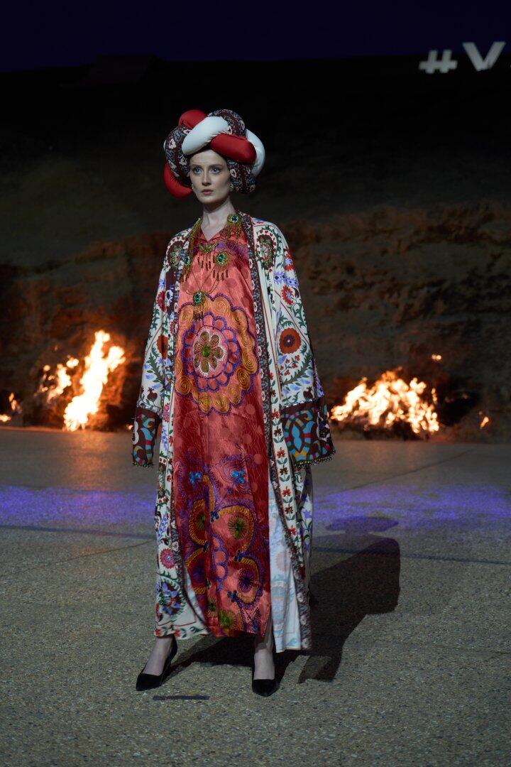 Azerbaijan Fashion Week 2024 – мировые тренды, от зороастризма до горы Янардаг