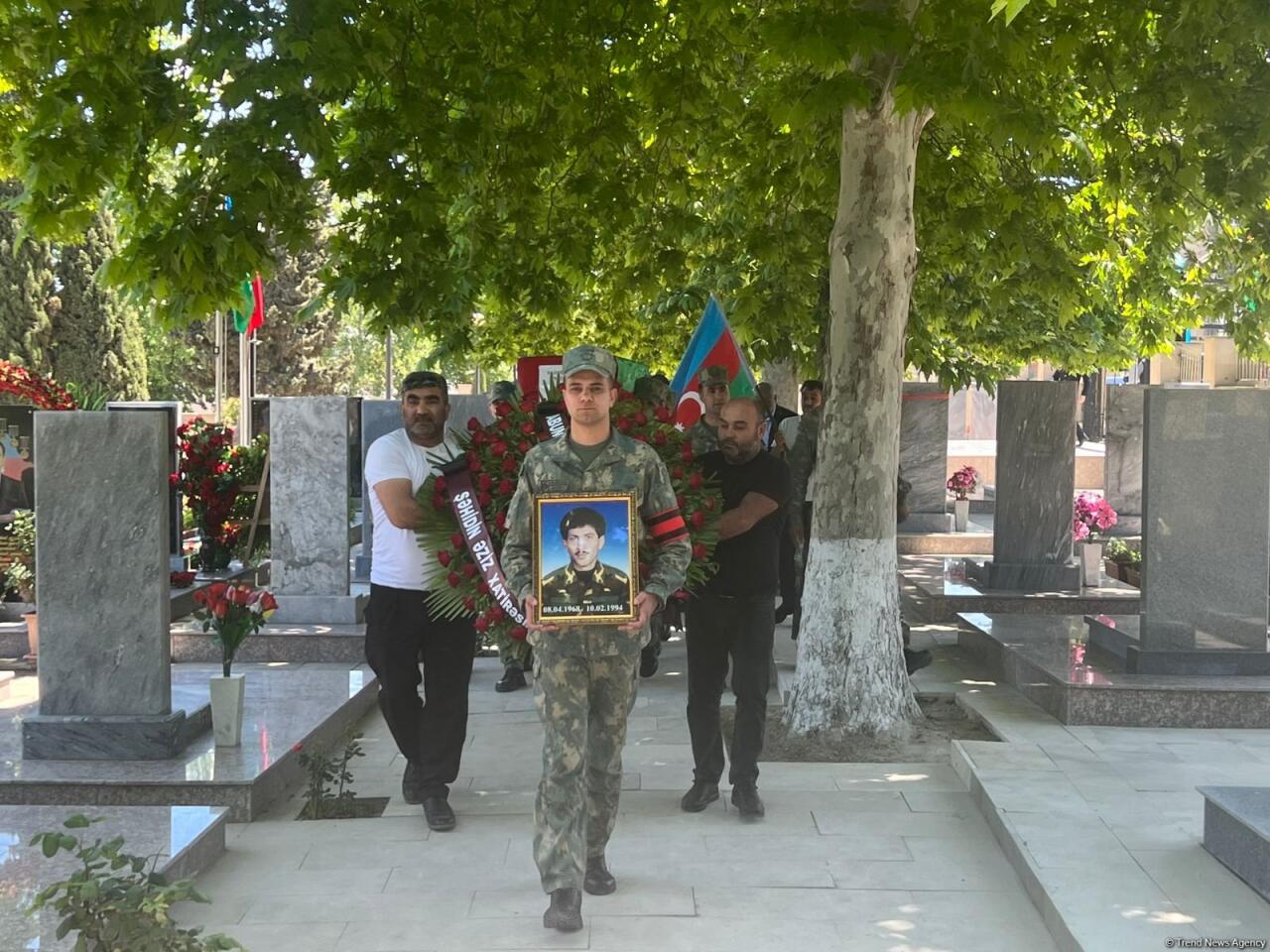 В Баку проходят похороны шехида Первой Карабахской войны