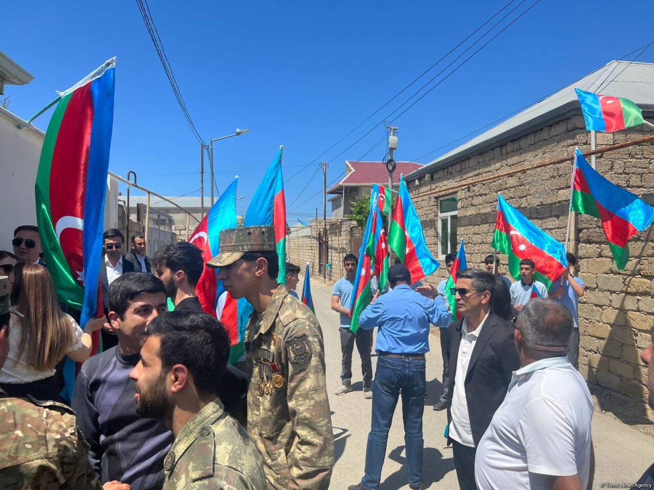 В Сураханском районе Баку проходит церемония прощания с шехидом I Карабахской войны