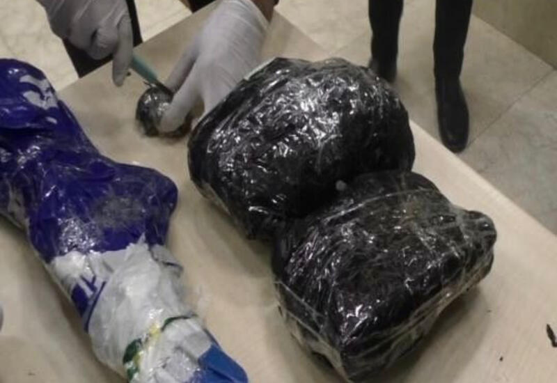 В Исмайыллы полиция изъяла автомат у наркокурьеров