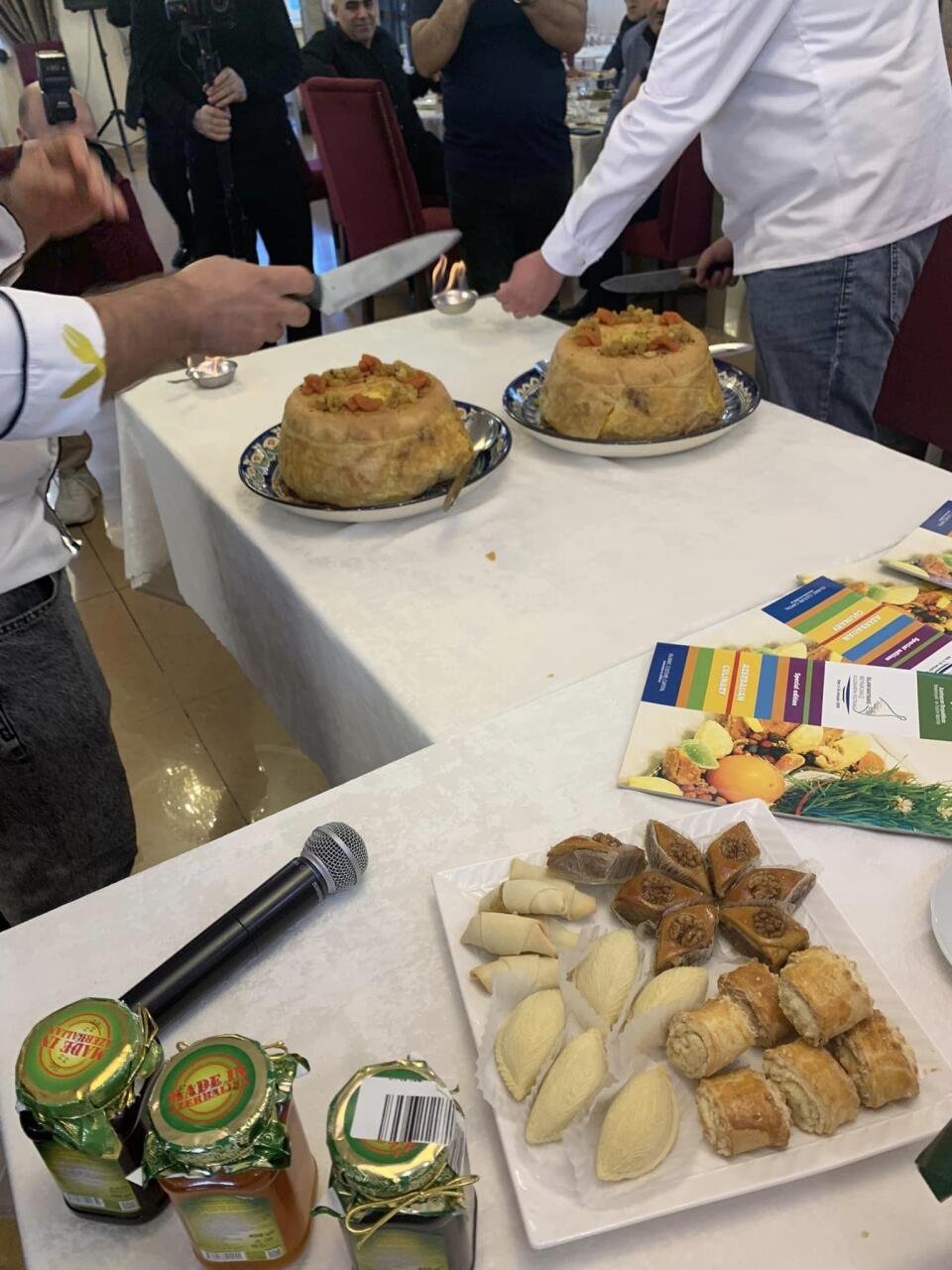 Азербайджанские кулинары приняли участие в турнире по халяльной кухне в Казани