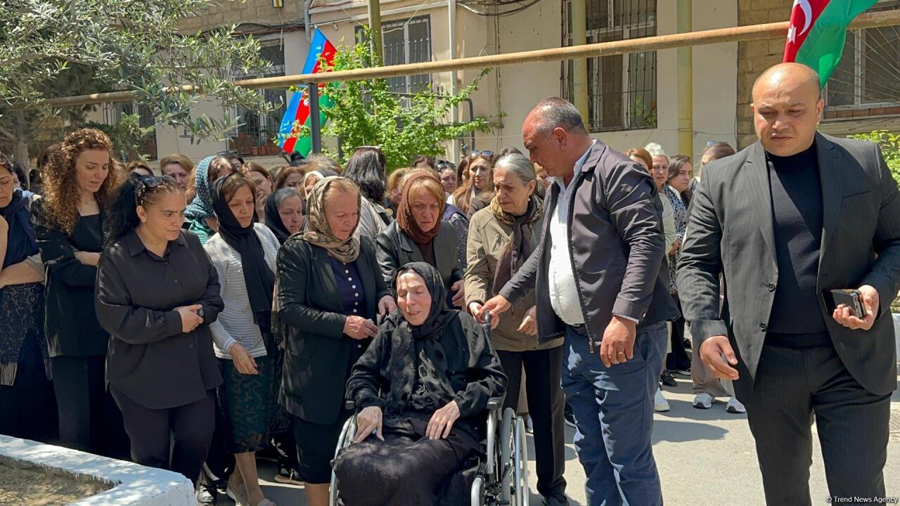В Сумгайыте прошли церемония прощания и похороны шехида I Карабахской войны Джавида Алекперова