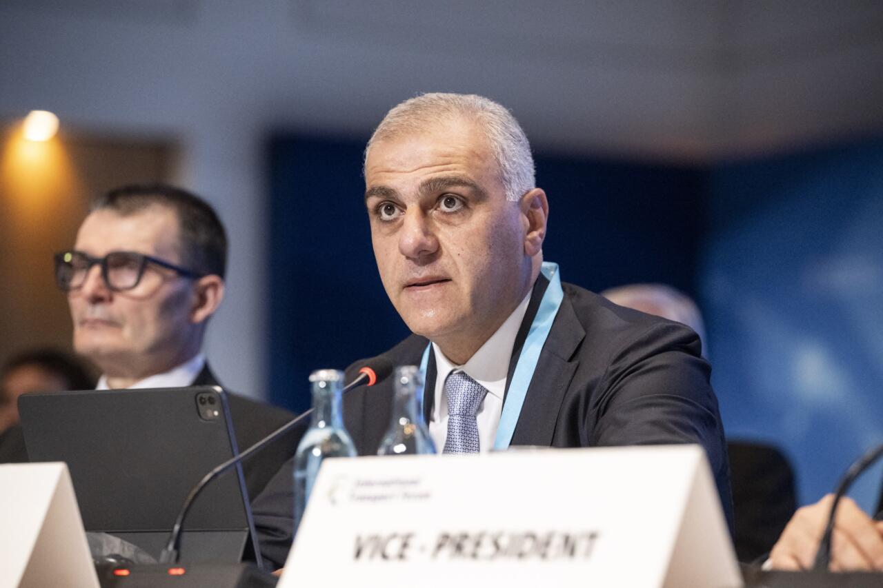 Азербайджанская делегация приняла участие в саммите Международного транспортного форума