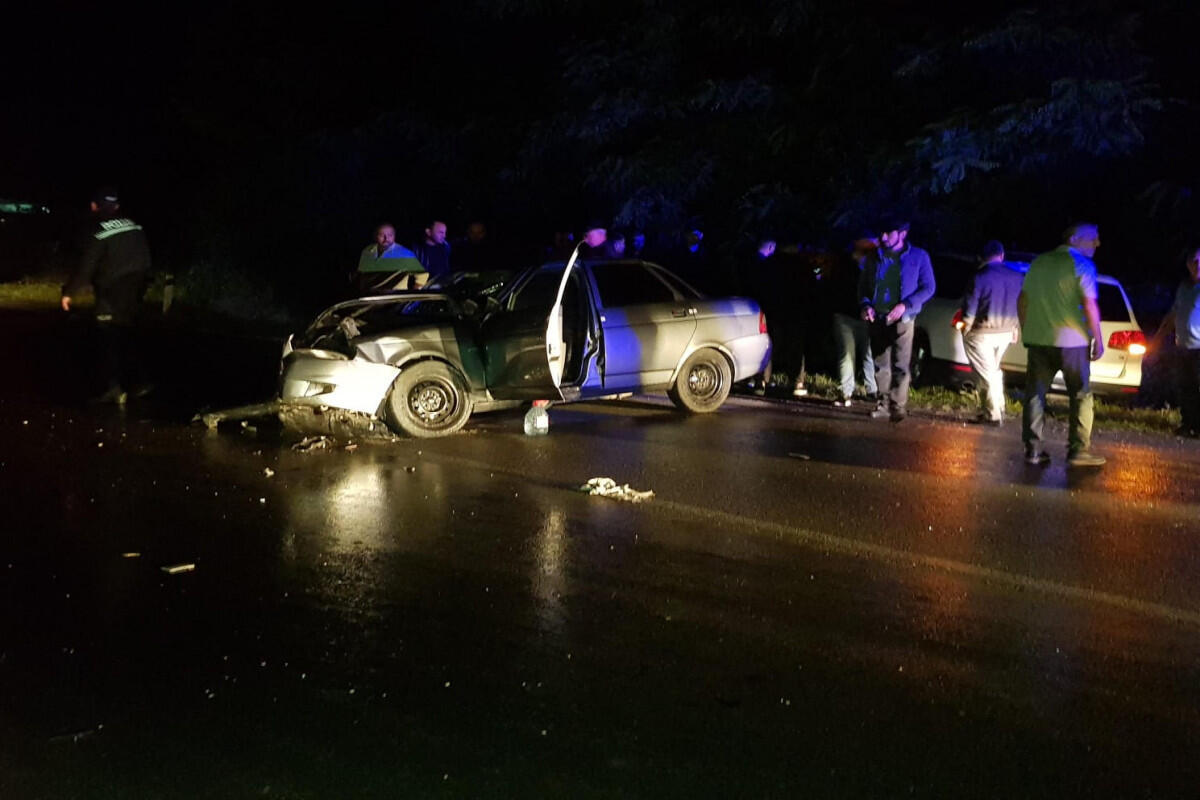 В Гёйчае столкнулись два автомобиля, есть пострадавшие