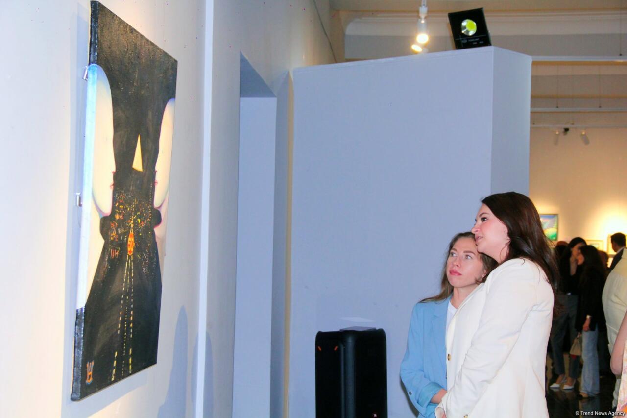 Выставка "Зона комфорта" - Увлекательное путешествие с Ульвией Ахундовой