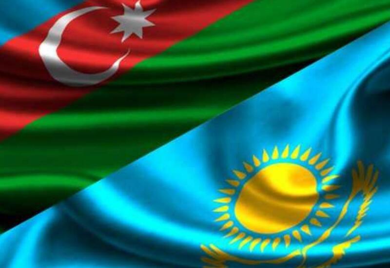 Назван объем денежных переводов между Азербайджаном и Казахстаном