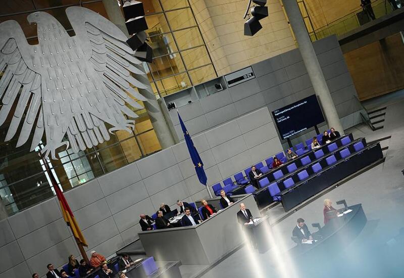 Кабмин ФРГ не рассматривает возможность досрочных выборов в Бундестаг