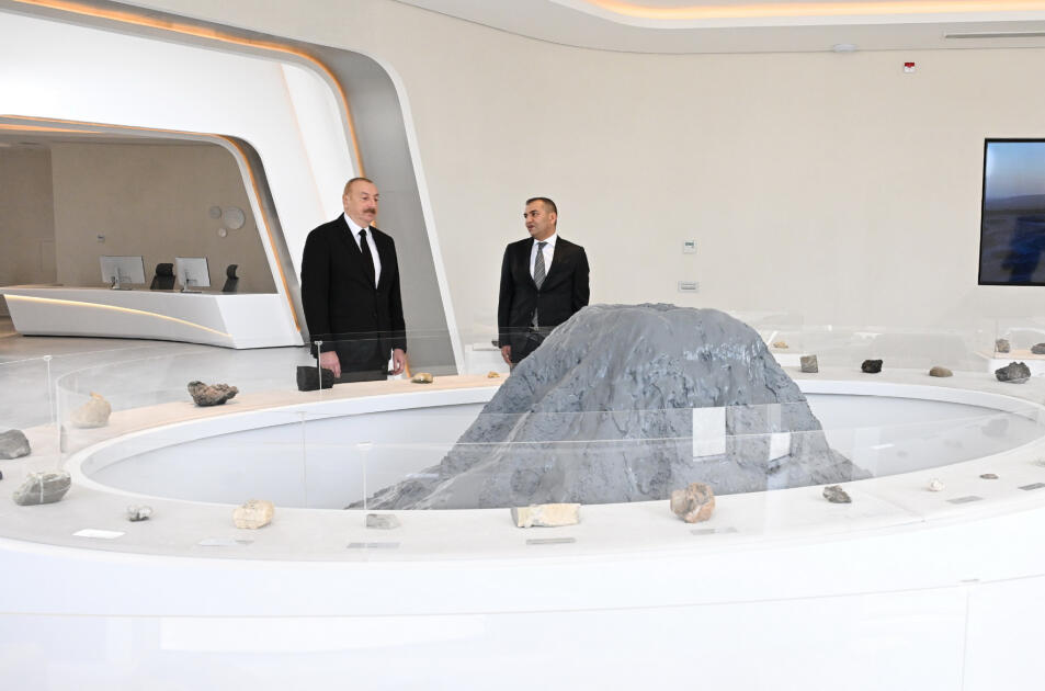 Prezident İlham Əliyev Palçıq Vulkanları Turizm Kompleksinin açılışında iştirak edib