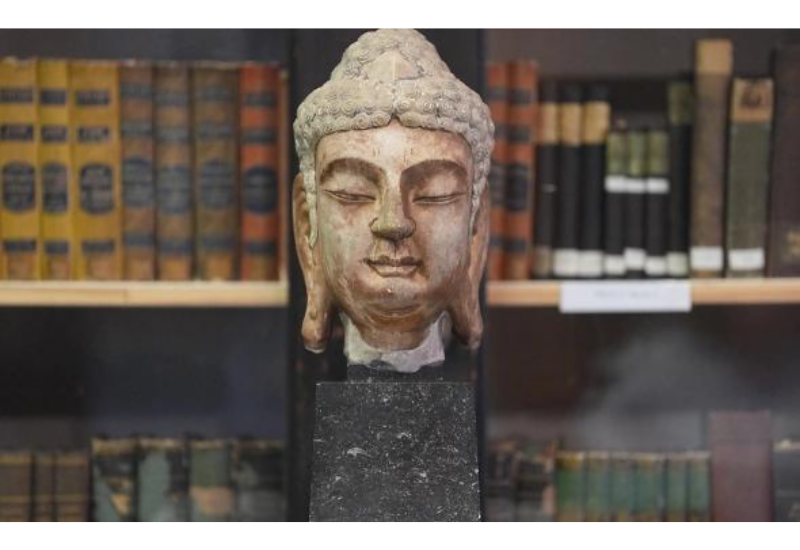 Украденную нацистами голову Будды вернули владельцам через 83 года