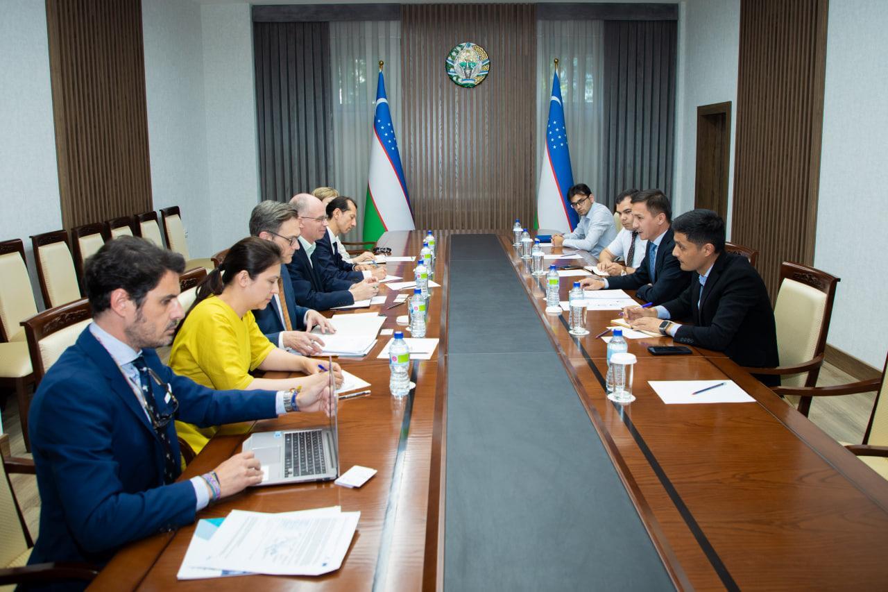 Узбекистан и Еврокомиссия обсудили сотрудничество в рамках Среднего коридора