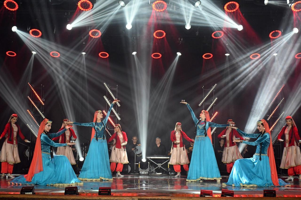 Феерическим танцевальным гала-вечером завершились Дни культуры Азербайджана в Узбекистане
