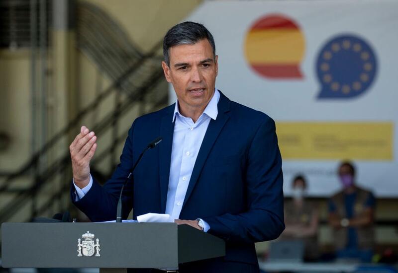 Премьер Испании пообещал представить план для борьбы с "псевдоСМИ"