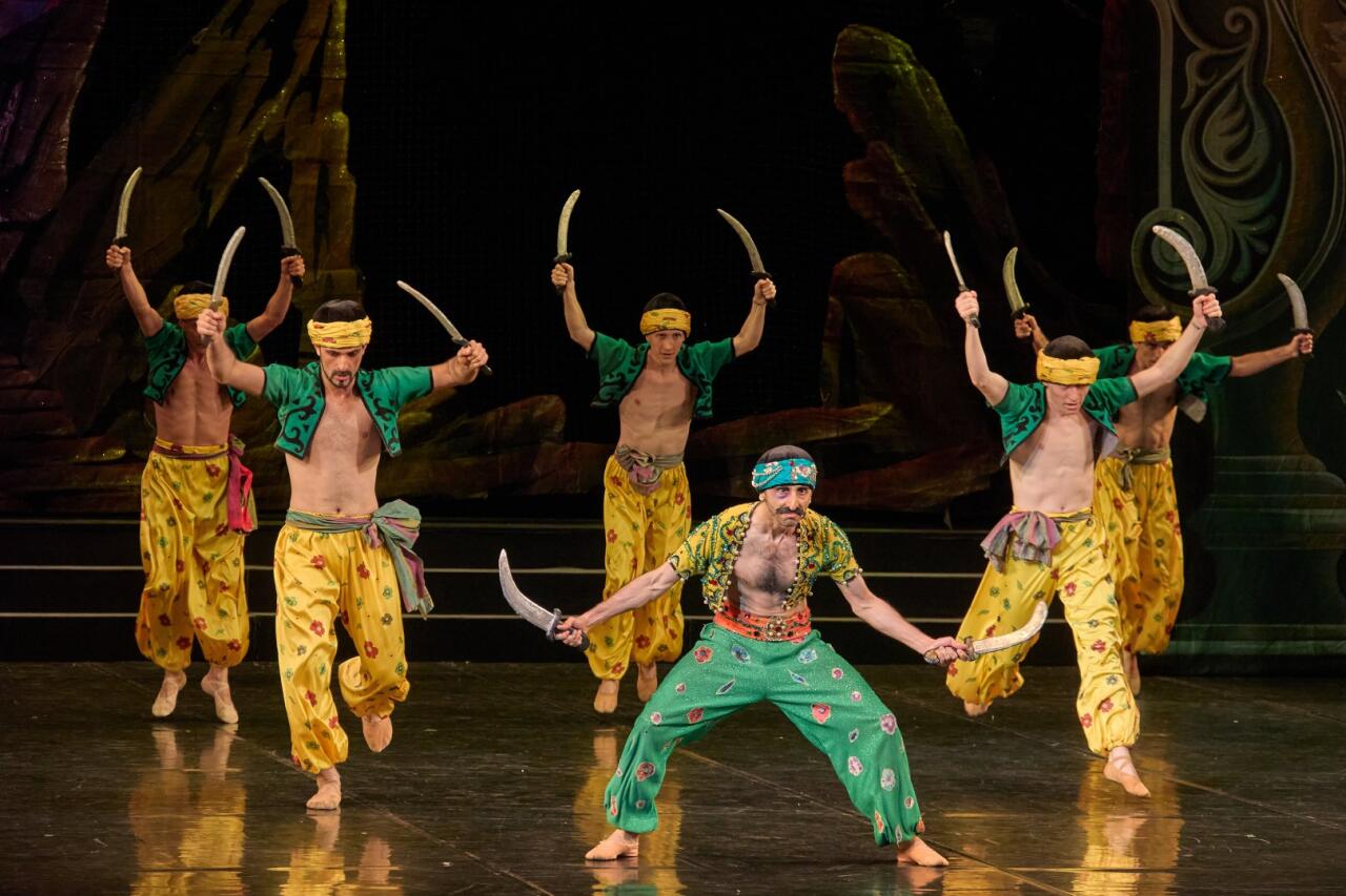 Балетная труппа азербайджанского театра выступила на Международном фестивале в России