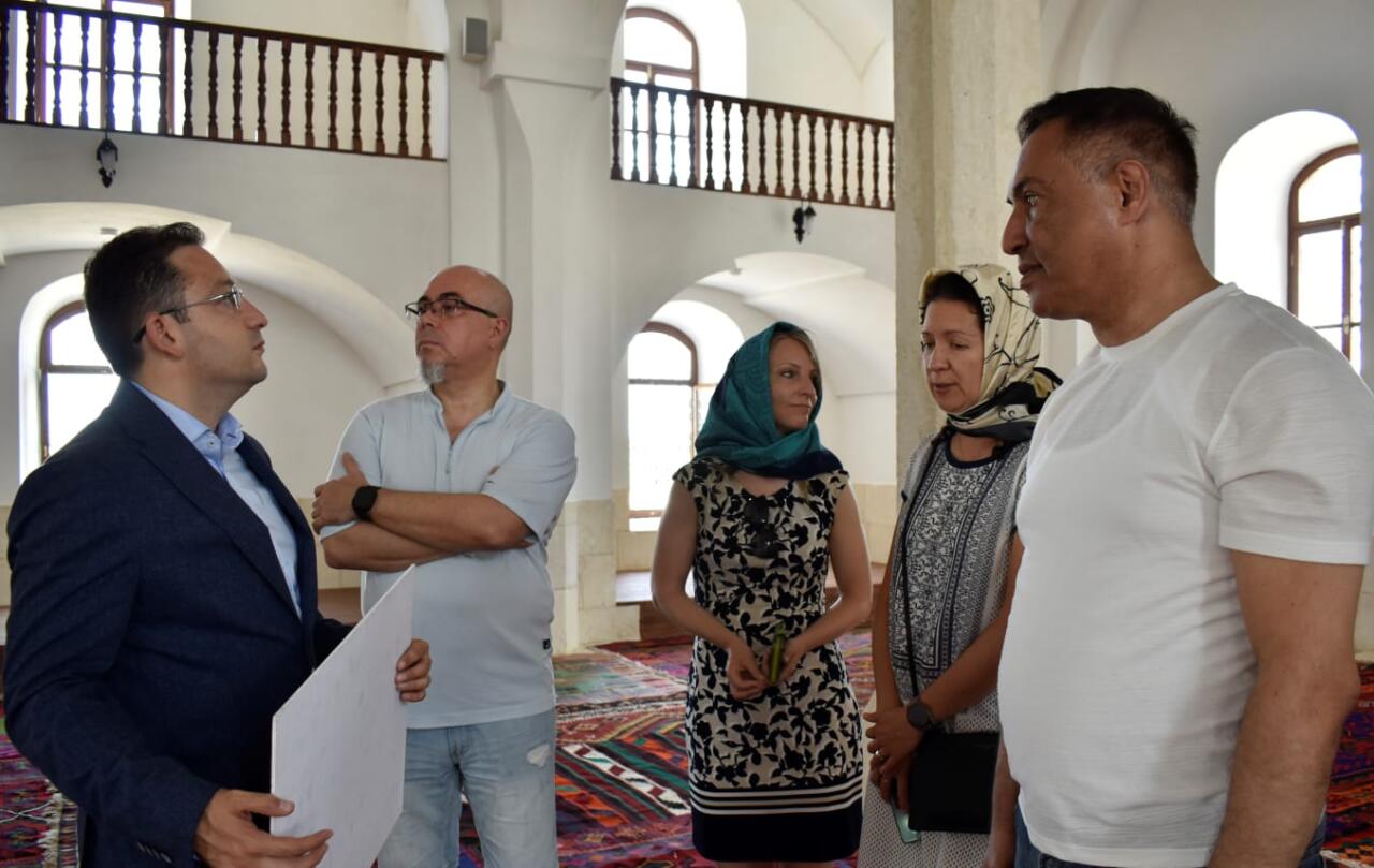 Венгерские депутаты посетили Агдам