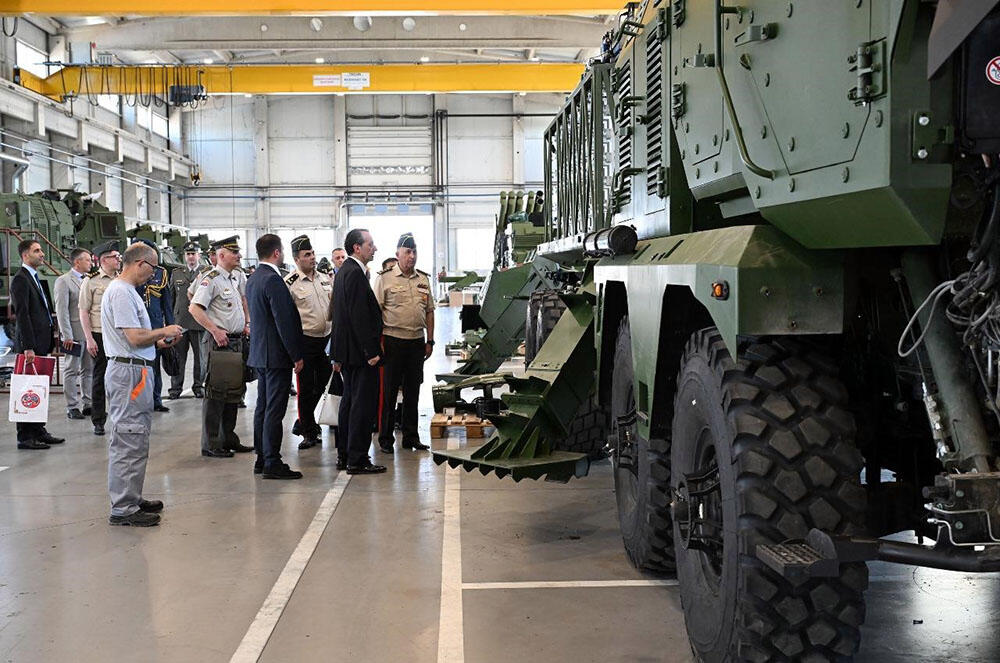 Керим Велиев посетил завод боевых систем в Сербии