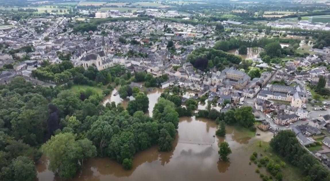 Проливные дожди во Франции: пчеловоды недовольны, в Краоне наводнение