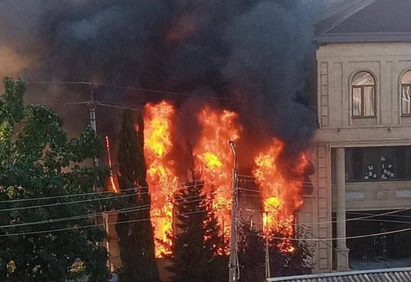Неизвестные напали на православную церковь и синагогу в Дербенте