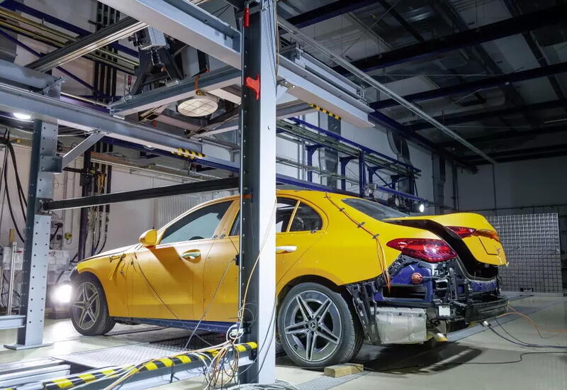 Mercedes-Benz первым начал проводить рентгеновскую съемку краш-тестов