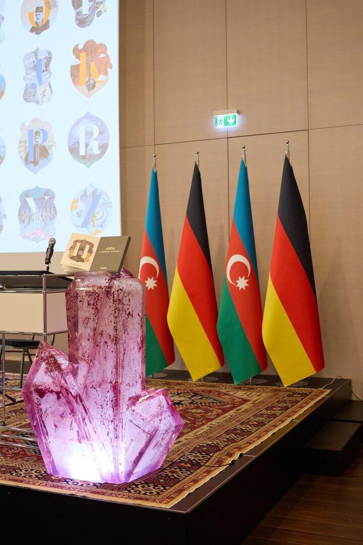 В Культурном центре Азербайджана в Берлине состоялась презентация книги "Əlifba. A Cultural Alphabet"
