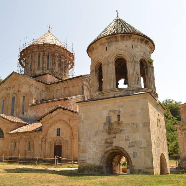 Храмовый комплекс в Грузии, где хранится часть Гянджинских ворот, закрыт для туристов