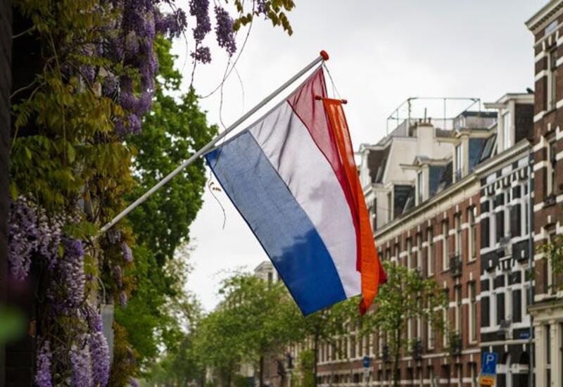 Новый премьер Нидерландов обещает "самую строгую" в истории страны миграционную политику