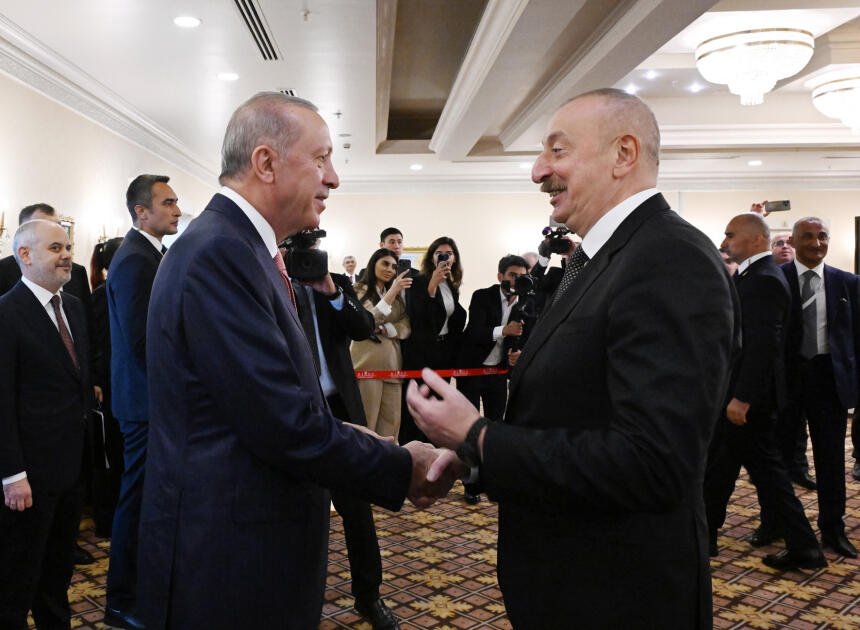 В Астане состоялась трехсторонняя встреча Президента Азербайджана, Президента Турции и премьер-министра Пакистана