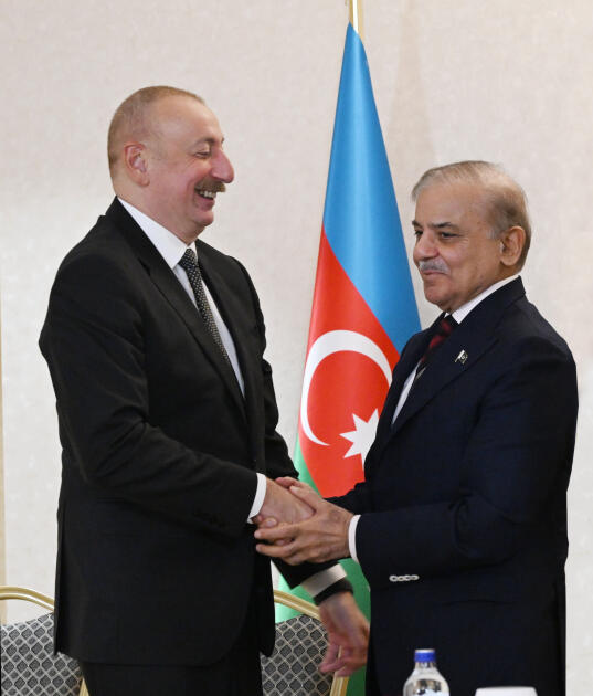 В Астане состоялась трехсторонняя встреча Президента Азербайджана, Президента Турции и премьер-министра Пакистана