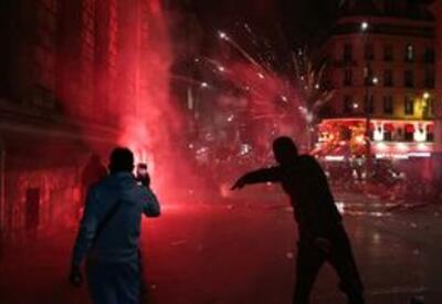 Riots in Paris after elections - VIDEO