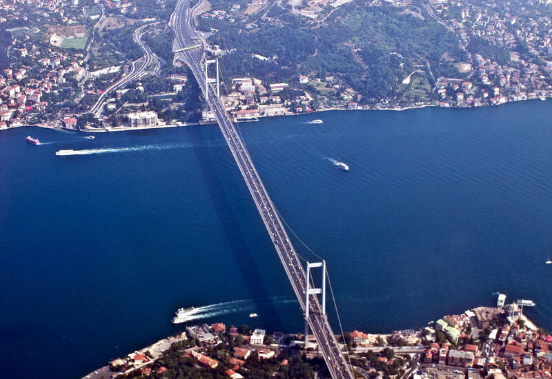 İstanbul boğazında hərəkət dayandırıldı