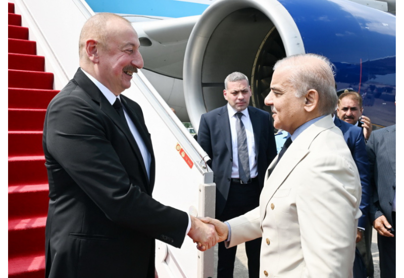 Президент Ильхам Алиев прибыл с государственным визитом в Пакистан