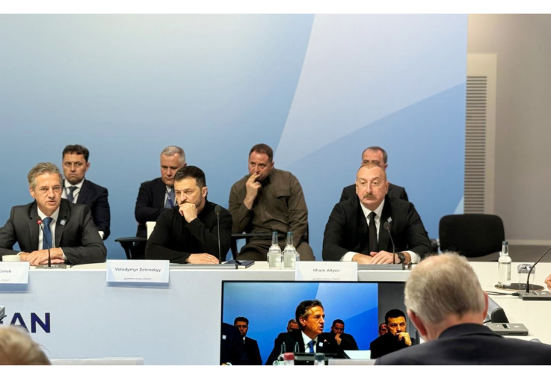 Президент Ильхам Алиев в рамках 4-го Саммита Европейского политического сообщества принял участие в круглом столе на тему «Энергетика и связь»