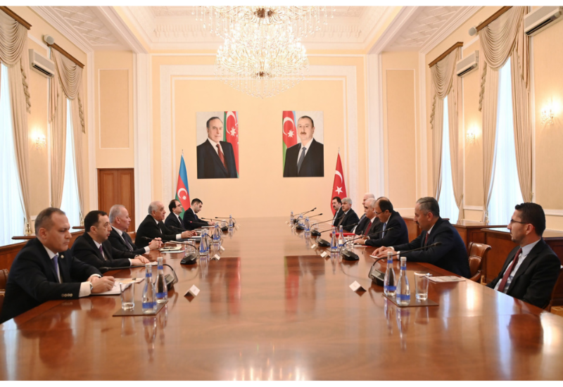 Али Асадов провел обсуждения с председателем Конституционного суда Турции
