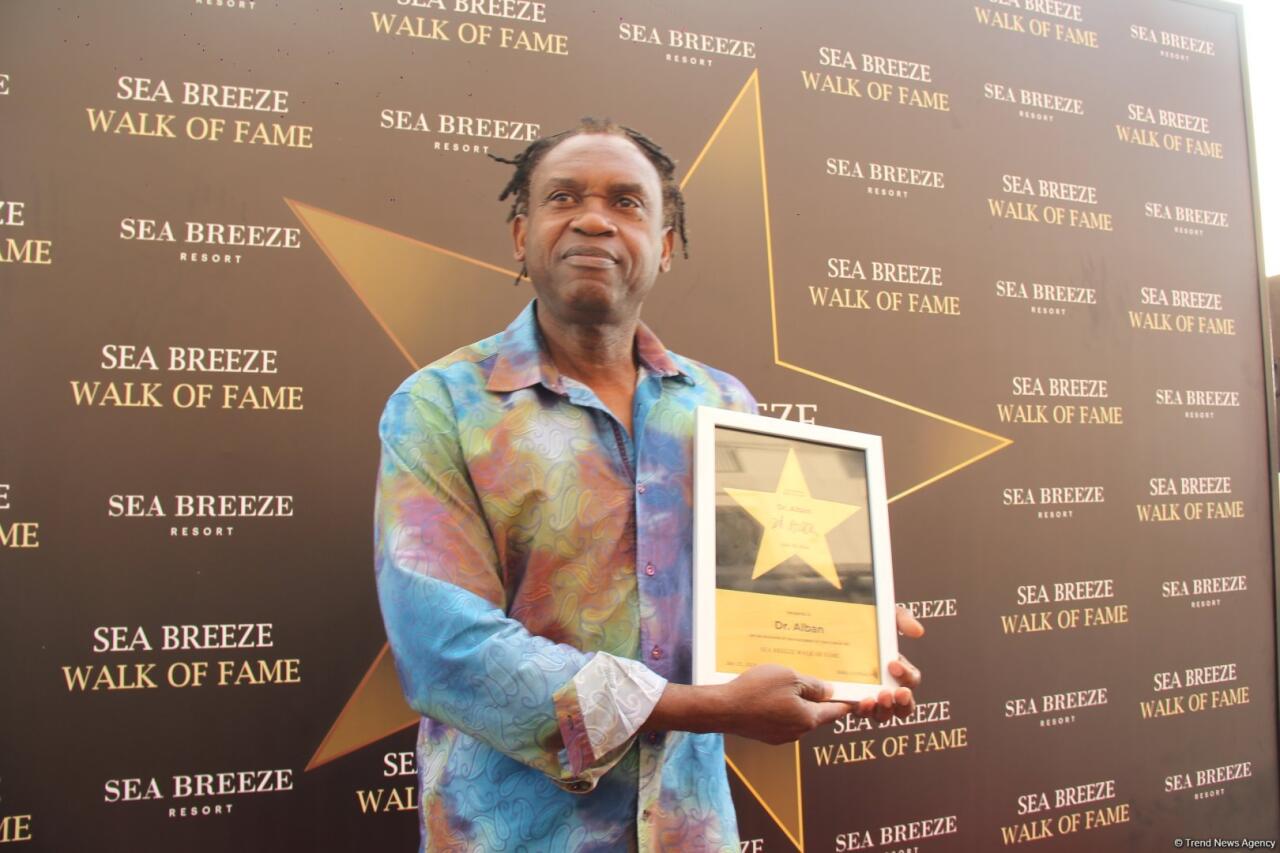 Dr.Alban заложил звезду в Sea Breeze Walk of Fame в Баку