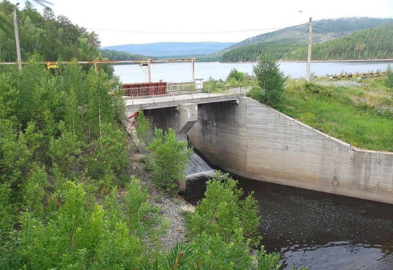 В России на водохранилище прорвало дамбу