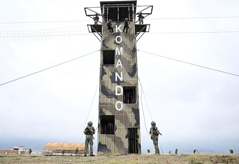 С курсантами Военного института проводятся занятия по подготовке коммандо