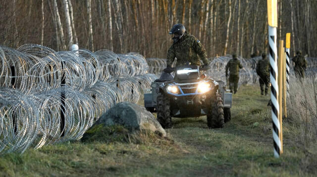 Эстония направила полицейских на границу Латвии и Беларуси