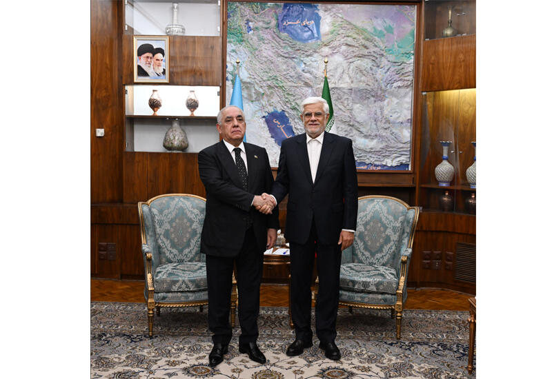 Əli Əsədov İranın yeni təyin olunmuş Birinci vitse-prezidenti ilə görüşüb