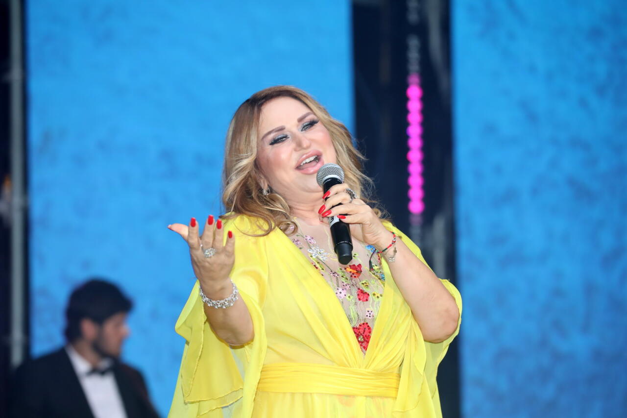 Heydər Əliyev Mərkəzinin parkında “Yay Festivalı” bağlanış konserti keçirilib