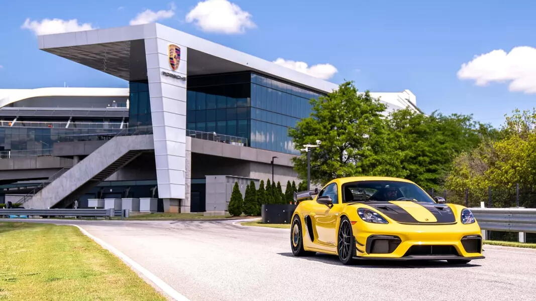 Porsche 718 GT4 RS получил тюнинг по цене Porsche Cayman