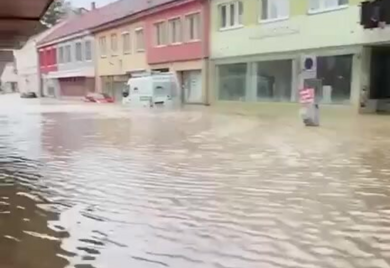 Австрийский город остался под водой