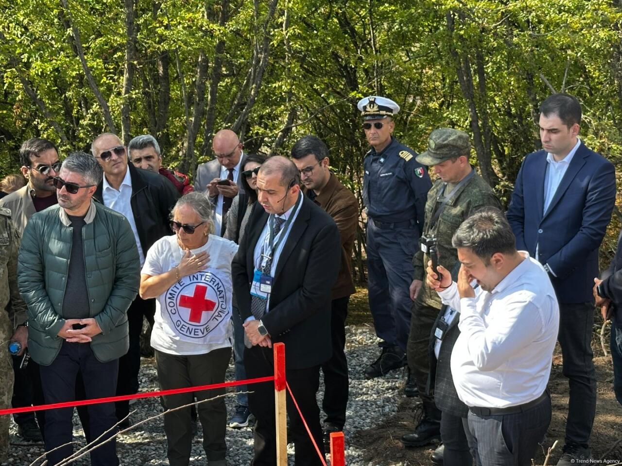 В Агдере проведён осмотр массового захоронения