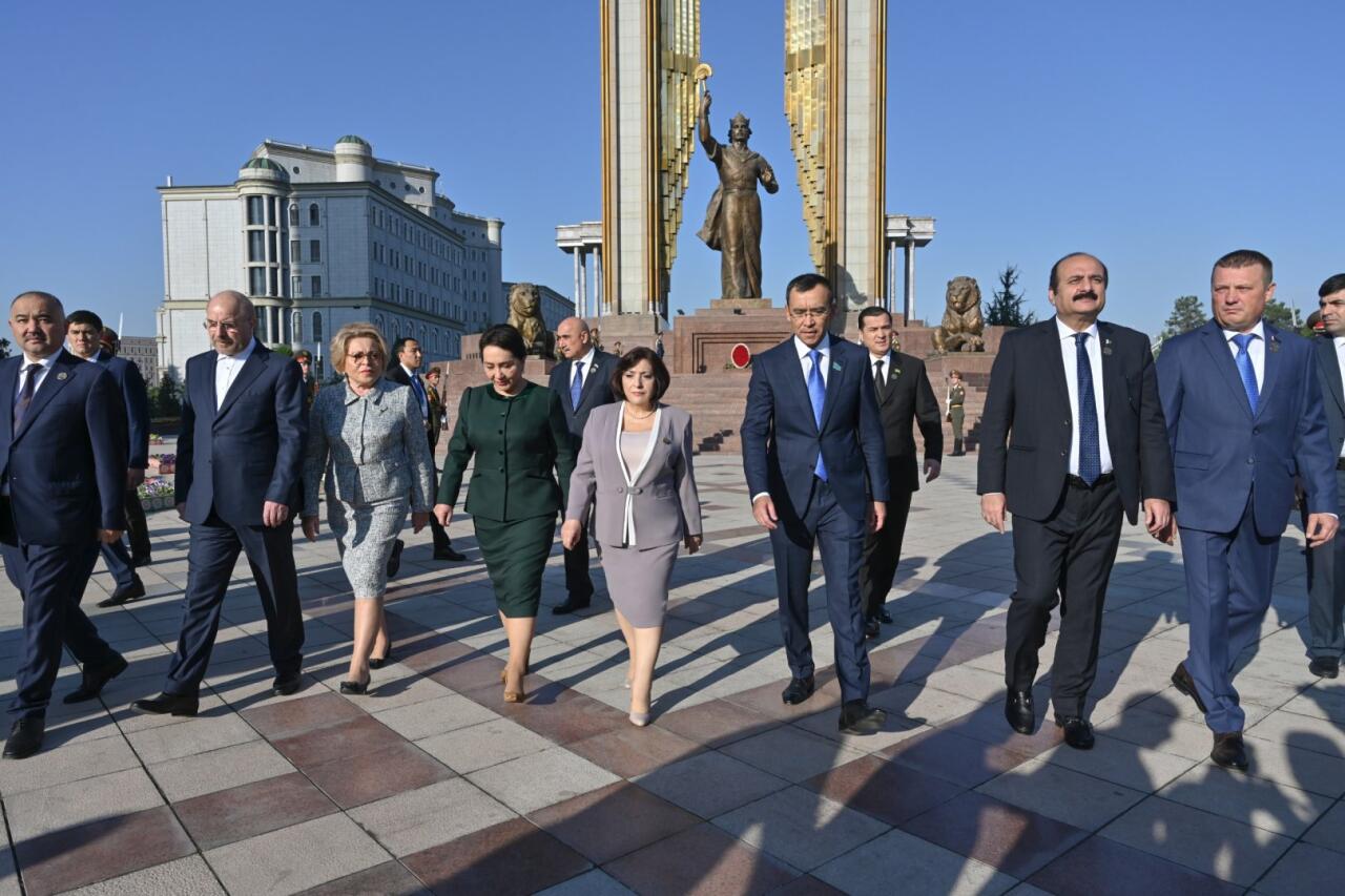 Sahibə Qafarova Tacikistanda beynəlxalq parlament konfransında çıxış edib