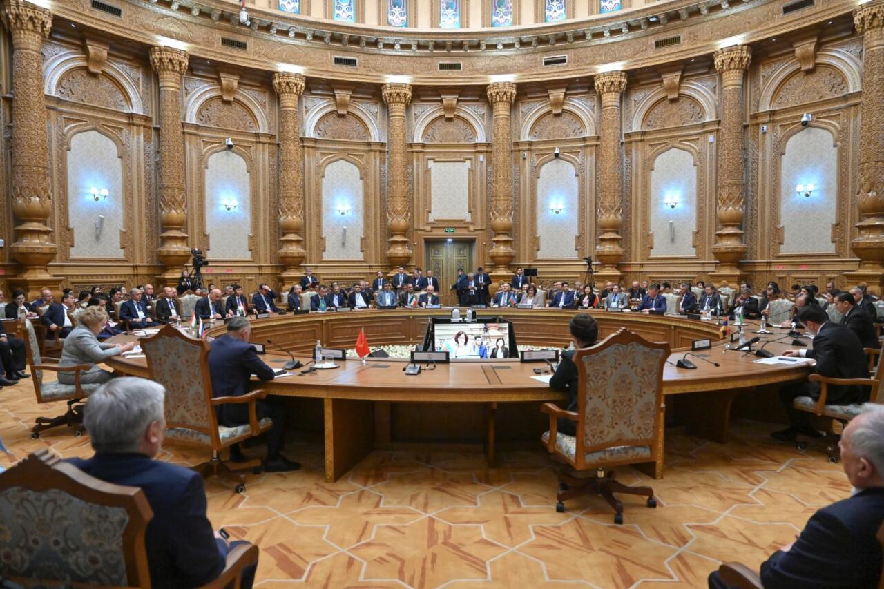 Sahibə Qafarova Tacikistanda beynəlxalq parlament konfransında çıxış edib