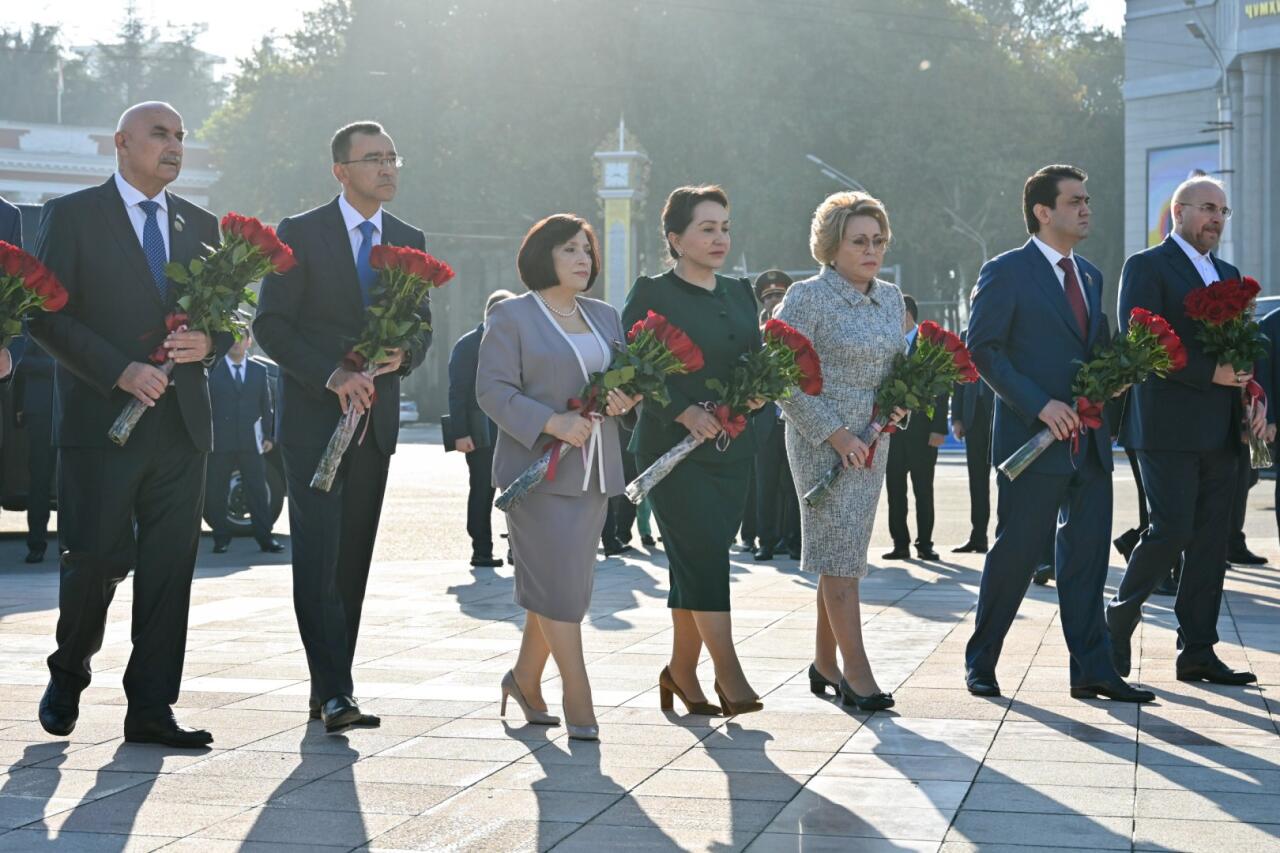 Sahibə Qafarova Tacikistanda beynəlxalq parlament konfransında çıxış edib