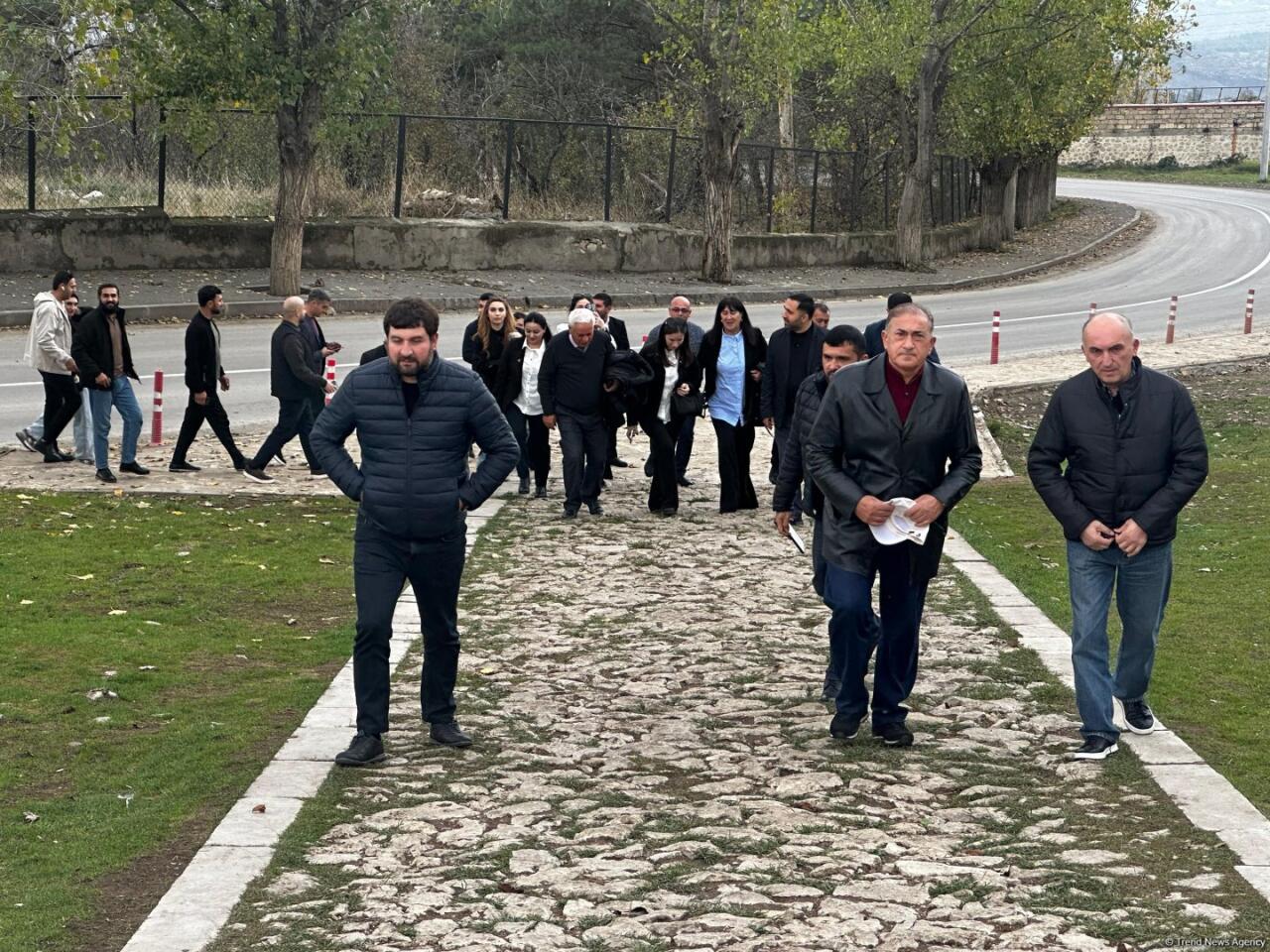 Gürcüstandan olan bir qrup azərbaycanlının işğaldan azad edilmiş ərazilərə səfəri başlayıb