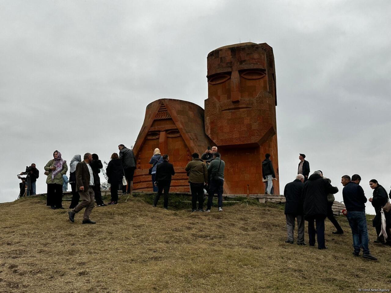 Очередная группа азербайджанцев из Грузии в Ханкенди