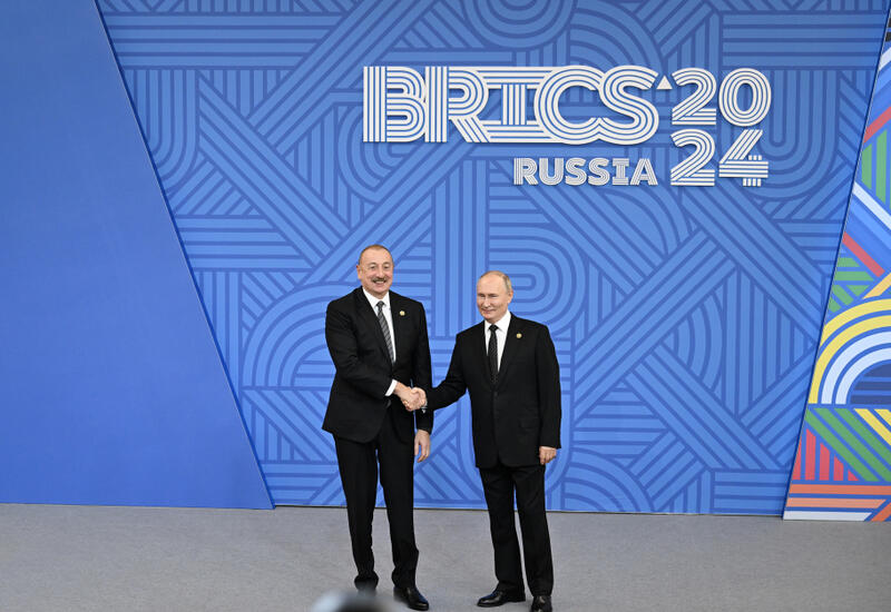 Prezident İlham Əliyev Kazanda XVI BRICS Sammitinin keçirilməsi münasibətilə verilən rəsmi ziyafətdə iştirak edib