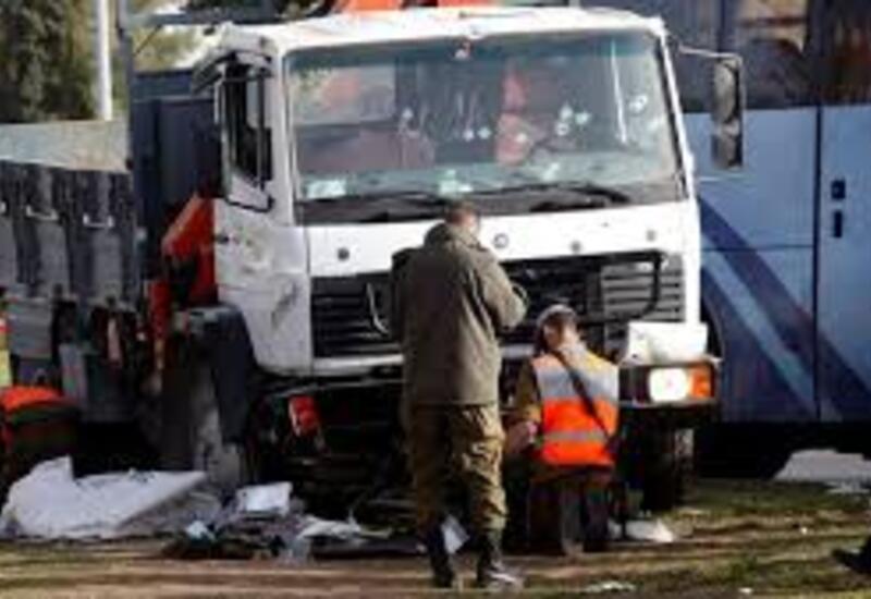 Гражданские лица нейтрализовали водителя грузовика в Израиле